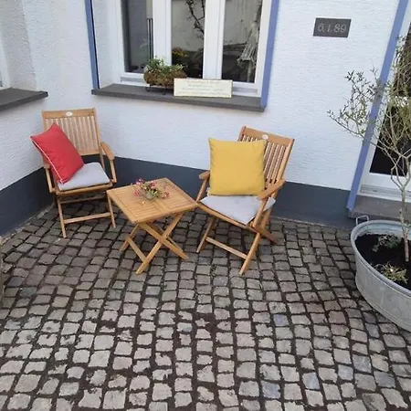Stilvolle Kleine Andernach